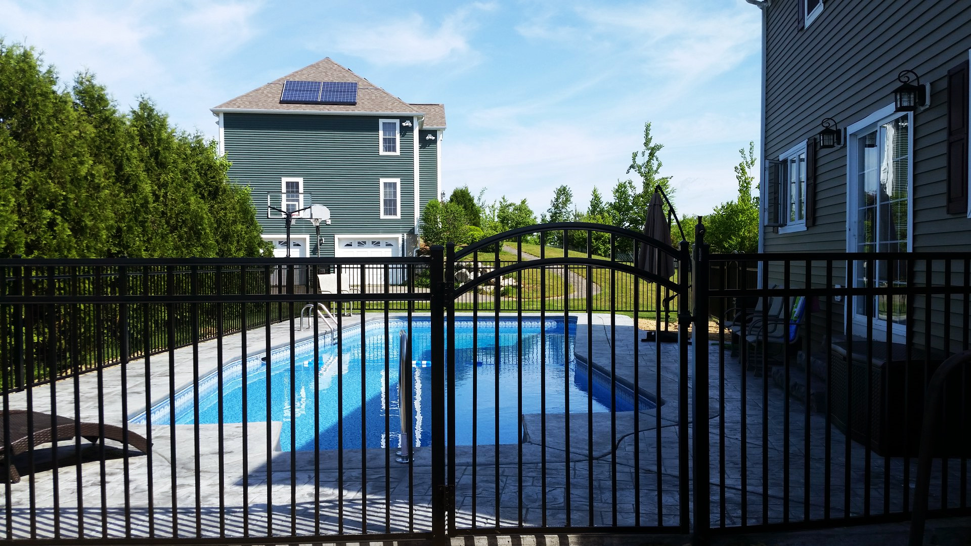 Pool Enclosure Fence Installation